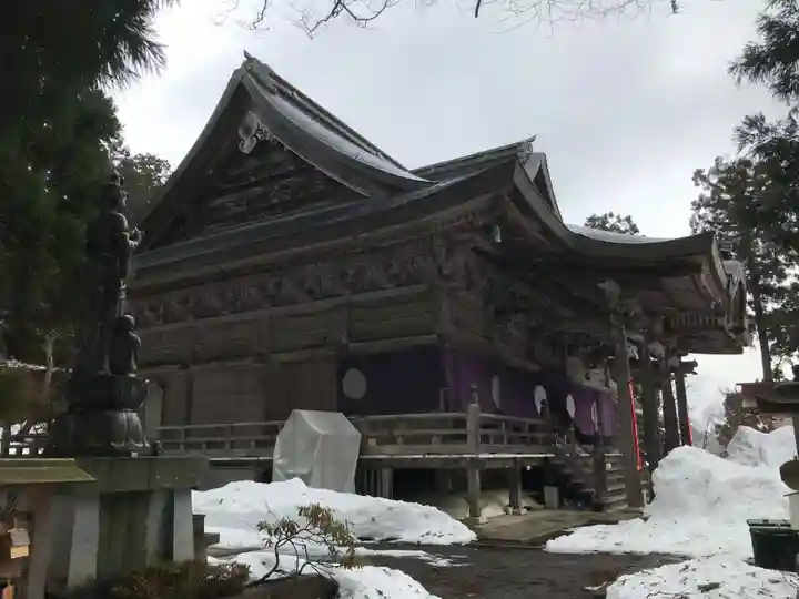 成相寺の本殿・本堂