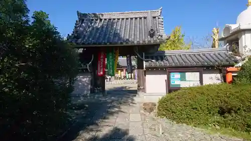 地泉院の山門・神門