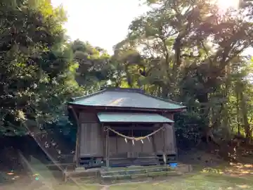 諏訪神社の本殿・本堂
