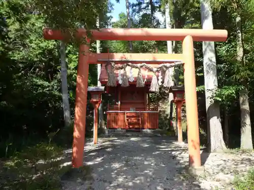 敢國神社の末社・摂社