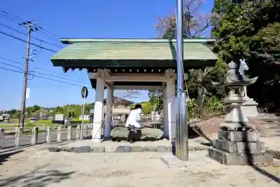 米野木神明社の{uncategorized: "未分類", other: "その他", undefined: "問題あり", building: "その他建物", grave: "お墓", sacred_gate: "鳥居", guardian: "狛犬", statue: "像", buddha: "仏像", history: "歴史", nature: "自然", garden: "庭園", animal: "動物", pagoda: "塔", temizu: "手水舎", mountain_gate: "山門・神門", sanctuary: "本殿・本堂", subordinate: "末社・摂社", art: "芸術", scenery: "景色", jizo: "地蔵", ema: "絵馬", goshuin: "御朱印", omikuji: "おみくじ", items: "授与品その他", amulet: "お守り", goshuincho: "御朱印帳", eats: "食事", festival: "お祭り", votive_dance: "神楽", shichigosan: "七五三参", wedding: "結婚式", experience: "体験その他", initially: "初詣", around: "周辺", anti_infection: "感染症対策"}