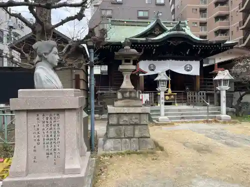 千束稲荷神社の{uncategorized: "未分類", other: "その他", undefined: "問題あり", building: "その他建物", grave: "お墓", sacred_gate: "鳥居", guardian: "狛犬", statue: "像", buddha: "仏像", history: "歴史", nature: "自然", garden: "庭園", animal: "動物", pagoda: "塔", temizu: "手水舎", mountain_gate: "山門・神門", sanctuary: "本殿・本堂", subordinate: "末社・摂社", art: "芸術", scenery: "景色", jizo: "地蔵", ema: "絵馬", goshuin: "御朱印", omikuji: "おみくじ", items: "授与品その他", amulet: "お守り", goshuincho: "御朱印帳", eats: "食事", festival: "お祭り", votive_dance: "神楽", shichigosan: "七五三参", wedding: "結婚式", experience: "体験その他", initially: "初詣", around: "周辺", anti_infection: "感染症対策"}