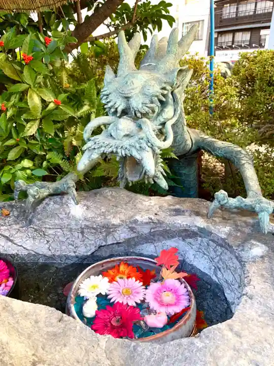 三輪神社の手水舎