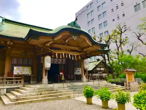 坐摩神社の本殿