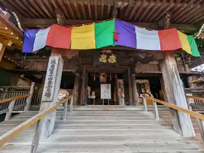 弘明寺の本殿・本堂