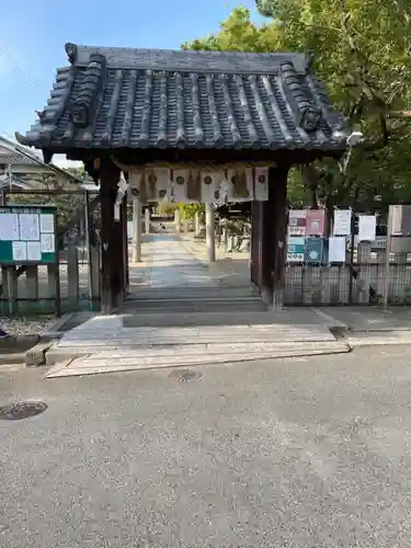 柴籬神社の山門・神門