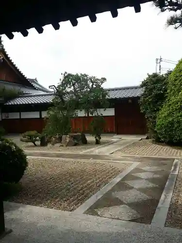 道明寺の庭園