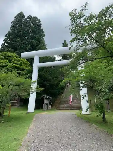 土津神社｜こどもと出世の神さまの鳥居