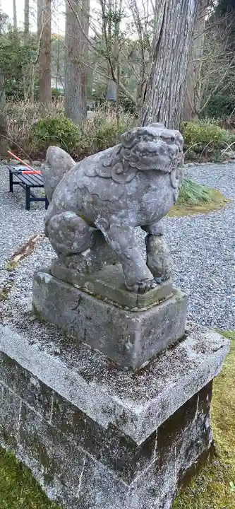 國吉神社の狛犬