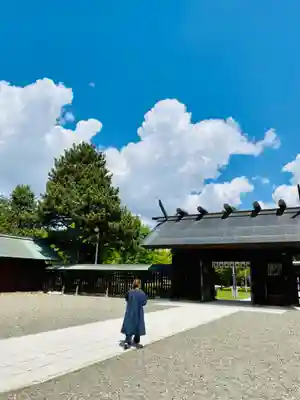 札幌護國神社の山門・神門