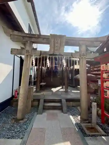 市比賣神社の末社