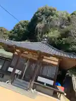 荘宮寺の本殿・本堂