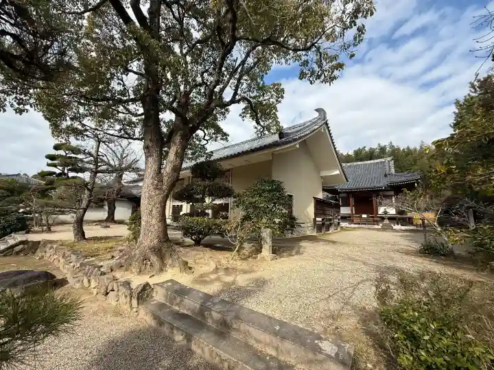法輪寺の{uncategorized: "未分類", other: "その他", undefined: "問題あり", building: "その他建物", grave: "お墓", sacred_gate: "鳥居", guardian: "狛犬", statue: "像", buddha: "仏像", history: "歴史", nature: "自然", garden: "庭園", animal: "動物", pagoda: "塔", temizu: "手水舎", mountain_gate: "山門・神門", sanctuary: "本殿・本堂", subordinate: "末社・摂社", art: "芸術", scenery: "景色", jizo: "地蔵", ema: "絵馬", goshuin: "御朱印", omikuji: "おみくじ", items: "授与品その他", amulet: "お守り", goshuincho: "御朱印帳", eats: "食事", festival: "お祭り", votive_dance: "神楽", shichigosan: "七五三参", wedding: "結婚式", experience: "体験その他", initially: "初詣", around: "周辺", anti_infection: "感染症対策"}