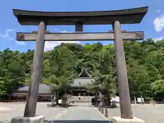 石見国一宮　物部神社の鳥居