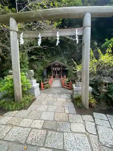 銭洗弁財天宇賀福神社(神奈川県)