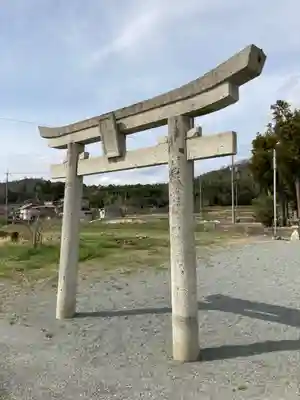 八幡神社の鳥居