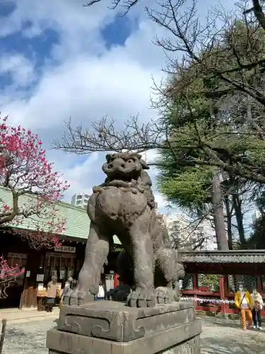 根津神社の{uncategorized: "未分類", other: "その他", undefined: "問題あり", building: "その他建物", grave: "お墓", sacred_gate: "鳥居", guardian: "狛犬", statue: "像", buddha: "仏像", history: "歴史", nature: "自然", garden: "庭園", animal: "動物", pagoda: "塔", temizu: "手水舎", mountain_gate: "山門・神門", sanctuary: "本殿・本堂", subordinate: "末社・摂社", art: "芸術", scenery: "景色", jizo: "地蔵", ema: "絵馬", goshuin: "御朱印", omikuji: "おみくじ", items: "授与品その他", amulet: "お守り", goshuincho: "御朱印帳", eats: "食事", festival: "お祭り", votive_dance: "神楽", shichigosan: "七五三参", wedding: "結婚式", experience: "体験その他", initially: "初詣", around: "周辺", anti_infection: "感染症対策"}