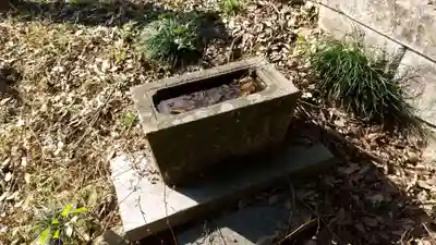 於初稲荷神社の手水舎