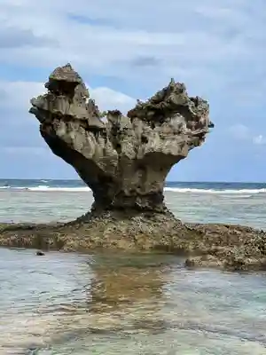 ハート岩恋守神社(沖縄県)