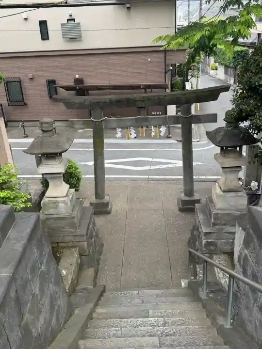 代田八幡神社の{uncategorized: "未分類", other: "その他", undefined: "問題あり", building: "その他建物", grave: "お墓", sacred_gate: "鳥居", guardian: "狛犬", statue: "像", buddha: "仏像", history: "歴史", nature: "自然", garden: "庭園", animal: "動物", pagoda: "塔", temizu: "手水舎", mountain_gate: "山門・神門", sanctuary: "本殿・本堂", subordinate: "末社・摂社", art: "芸術", scenery: "景色", jizo: "地蔵", ema: "絵馬", goshuin: "御朱印", omikuji: "おみくじ", items: "授与品その他", amulet: "お守り", goshuincho: "御朱印帳", eats: "食事", festival: "お祭り", votive_dance: "神楽", shichigosan: "七五三参", wedding: "結婚式", experience: "体験その他", initially: "初詣", around: "周辺", anti_infection: "感染症対策"}