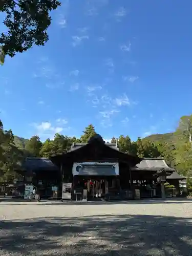 土佐神社の{uncategorized: "未分類", other: "その他", undefined: "問題あり", building: "その他建物", grave: "お墓", sacred_gate: "鳥居", guardian: "狛犬", statue: "像", buddha: "仏像", history: "歴史", nature: "自然", garden: "庭園", animal: "動物", pagoda: "塔", temizu: "手水舎", mountain_gate: "山門・神門", sanctuary: "本殿・本堂", subordinate: "末社・摂社", art: "芸術", scenery: "景色", jizo: "地蔵", ema: "絵馬", goshuin: "御朱印", omikuji: "おみくじ", items: "授与品その他", amulet: "お守り", goshuincho: "御朱印帳", eats: "食事", festival: "お祭り", votive_dance: "神楽", shichigosan: "七五三参", wedding: "結婚式", experience: "体験その他", initially: "初詣", around: "周辺", anti_infection: "感染症対策"}
