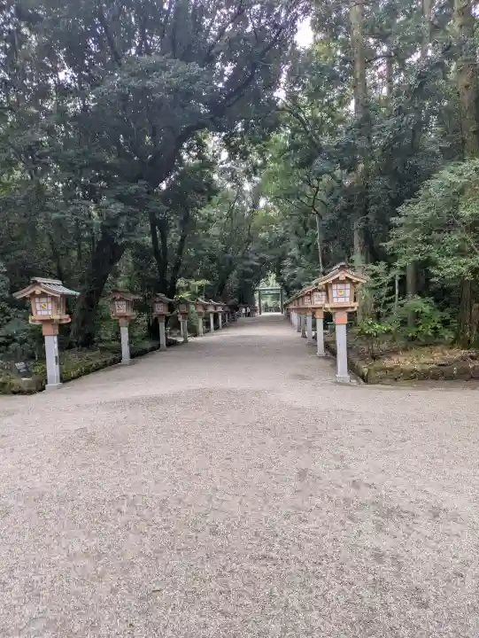 宮崎神宮の{uncategorized: "未分類", other: "その他", undefined: "問題あり", building: "その他建物", grave: "お墓", sacred_gate: "鳥居", guardian: "狛犬", statue: "像", buddha: "仏像", history: "歴史", nature: "自然", garden: "庭園", animal: "動物", pagoda: "塔", temizu: "手水舎", mountain_gate: "山門・神門", sanctuary: "本殿・本堂", subordinate: "末社・摂社", art: "芸術", scenery: "景色", jizo: "地蔵", ema: "絵馬", goshuin: "御朱印", omikuji: "おみくじ", items: "授与品その他", amulet: "お守り", goshuincho: "御朱印帳", eats: "食事", festival: "お祭り", votive_dance: "神楽", shichigosan: "七五三参", wedding: "結婚式", experience: "体験その他", initially: "初詣", around: "周辺", anti_infection: "感染症対策"}