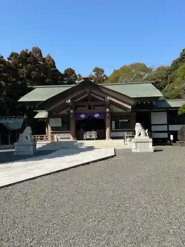 皇大神宮（烏森神社）の{uncategorized: "未分類", other: "その他", undefined: "問題あり", building: "その他建物", grave: "お墓", sacred_gate: "鳥居", guardian: "狛犬", statue: "像", buddha: "仏像", history: "歴史", nature: "自然", garden: "庭園", animal: "動物", pagoda: "塔", temizu: "手水舎", mountain_gate: "山門・神門", sanctuary: "本殿・本堂", subordinate: "末社・摂社", art: "芸術", scenery: "景色", jizo: "地蔵", ema: "絵馬", goshuin: "御朱印", omikuji: "おみくじ", items: "授与品その他", amulet: "お守り", goshuincho: "御朱印帳", eats: "食事", festival: "お祭り", votive_dance: "神楽", shichigosan: "七五三参", wedding: "結婚式", experience: "体験その他", initially: "初詣", around: "周辺", anti_infection: "感染症対策"}