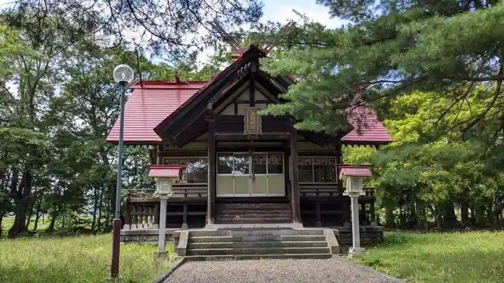 雨龍神社の本殿・本堂