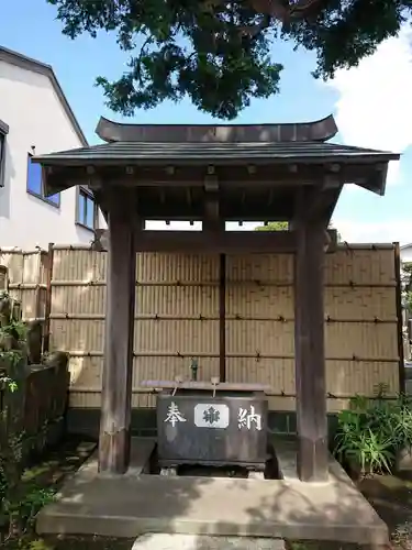 荘厳寺の手水舎