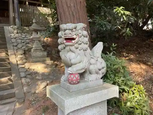 須加神社の{uncategorized: "未分類", other: "その他", undefined: "問題あり", building: "その他建物", grave: "お墓", sacred_gate: "鳥居", guardian: "狛犬", statue: "像", buddha: "仏像", history: "歴史", nature: "自然", garden: "庭園", animal: "動物", pagoda: "塔", temizu: "手水舎", mountain_gate: "山門・神門", sanctuary: "本殿・本堂", subordinate: "末社・摂社", art: "芸術", scenery: "景色", jizo: "地蔵", ema: "絵馬", goshuin: "御朱印", omikuji: "おみくじ", items: "授与品その他", amulet: "お守り", goshuincho: "御朱印帳", eats: "食事", festival: "お祭り", votive_dance: "神楽", shichigosan: "七五三参", wedding: "結婚式", experience: "体験その他", initially: "初詣", around: "周辺", anti_infection: "感染症対策"}