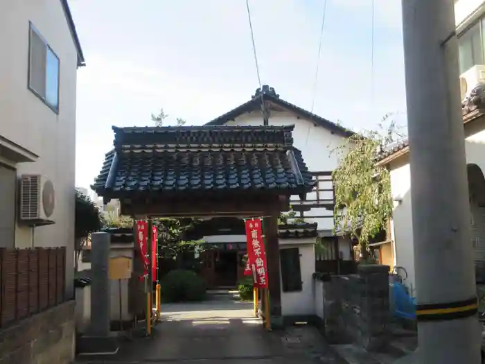 願掛け寺　香林寺の山門