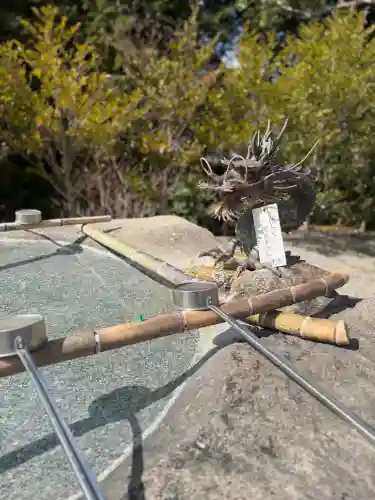 鏡山稲荷神社の{uncategorized: "未分類", other: "その他", undefined: "問題あり", building: "その他建物", grave: "お墓", sacred_gate: "鳥居", guardian: "狛犬", statue: "像", buddha: "仏像", history: "歴史", nature: "自然", garden: "庭園", animal: "動物", pagoda: "塔", temizu: "手水舎", mountain_gate: "山門・神門", sanctuary: "本殿・本堂", subordinate: "末社・摂社", art: "芸術", scenery: "景色", jizo: "地蔵", ema: "絵馬", goshuin: "御朱印", omikuji: "おみくじ", items: "授与品その他", amulet: "お守り", goshuincho: "御朱印帳", eats: "食事", festival: "お祭り", votive_dance: "神楽", shichigosan: "七五三参", wedding: "結婚式", experience: "体験その他", initially: "初詣", around: "周辺", anti_infection: "感染症対策"}