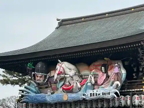 寒川神社の{uncategorized: "未分類", other: "その他", undefined: "問題あり", building: "その他建物", grave: "お墓", sacred_gate: "鳥居", guardian: "狛犬", statue: "像", buddha: "仏像", history: "歴史", nature: "自然", garden: "庭園", animal: "動物", pagoda: "塔", temizu: "手水舎", mountain_gate: "山門・神門", sanctuary: "本殿・本堂", subordinate: "末社・摂社", art: "芸術", scenery: "景色", jizo: "地蔵", ema: "絵馬", goshuin: "御朱印", omikuji: "おみくじ", items: "授与品その他", amulet: "お守り", goshuincho: "御朱印帳", eats: "食事", festival: "お祭り", votive_dance: "神楽", shichigosan: "七五三参", wedding: "結婚式", experience: "体験その他", initially: "初詣", around: "周辺", anti_infection: "感染症対策"}