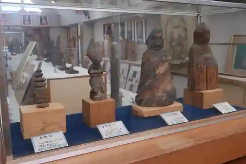 中観音堂・羽島円空資料館のその他建物