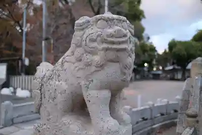 泉穴師神社の狛犬