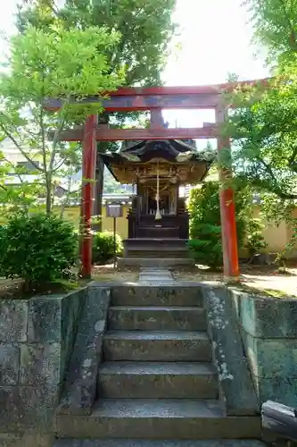 當麻寺中之坊の末社