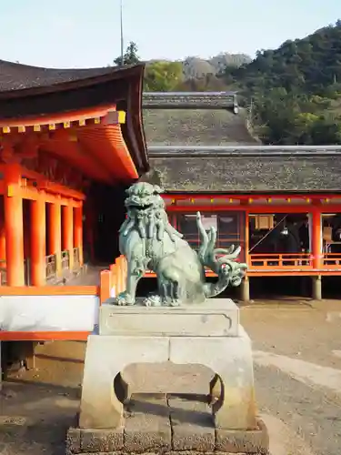 厳島神社の狛犬