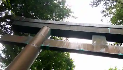 靜内神社の鳥居