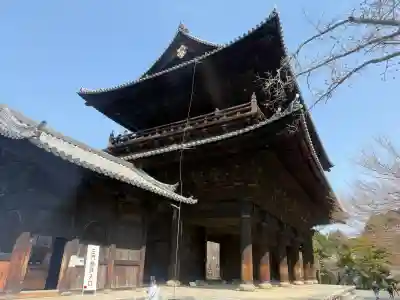 南禅寺の{uncategorized: "未分類", other: "その他", undefined: "問題あり", building: "その他建物", grave: "お墓", sacred_gate: "鳥居", guardian: "狛犬", statue: "像", buddha: "仏像", history: "歴史", nature: "自然", garden: "庭園", animal: "動物", pagoda: "塔", temizu: "手水舎", mountain_gate: "山門・神門", sanctuary: "本殿・本堂", subordinate: "末社・摂社", art: "芸術", scenery: "景色", jizo: "地蔵", ema: "絵馬", goshuin: "御朱印", omikuji: "おみくじ", items: "授与品その他", amulet: "お守り", goshuincho: "御朱印帳", eats: "食事", festival: "お祭り", votive_dance: "神楽", shichigosan: "七五三参", wedding: "結婚式", experience: "体験その他", initially: "初詣", around: "周辺", anti_infection: "感染症対策"}