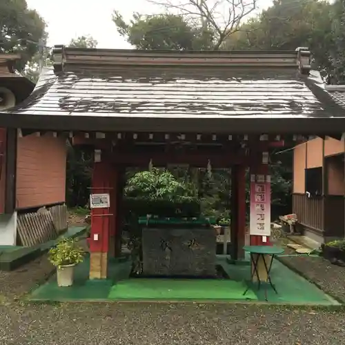 加紫久利神社の手水舎