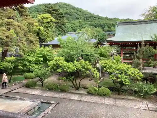 甲斐善光寺の{uncategorized: "未分類", other: "その他", undefined: "問題あり", building: "その他建物", grave: "お墓", sacred_gate: "鳥居", guardian: "狛犬", statue: "像", buddha: "仏像", history: "歴史", nature: "自然", garden: "庭園", animal: "動物", pagoda: "塔", temizu: "手水舎", mountain_gate: "山門・神門", sanctuary: "本殿・本堂", subordinate: "末社・摂社", art: "芸術", scenery: "景色", jizo: "地蔵", ema: "絵馬", goshuin: "御朱印", omikuji: "おみくじ", items: "授与品その他", amulet: "お守り", goshuincho: "御朱印帳", eats: "食事", festival: "お祭り", votive_dance: "神楽", shichigosan: "七五三参", wedding: "結婚式", experience: "体験その他", initially: "初詣", around: "周辺", anti_infection: "感染症対策"}