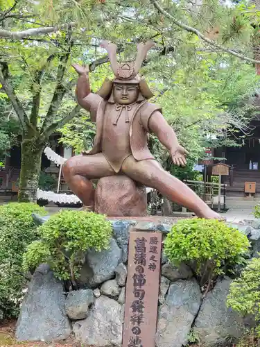 藤森神社の像