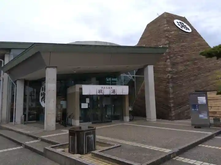 御前神社の{uncategorized: "未分類", other: "その他", undefined: "問題あり", building: "その他建物", grave: "お墓", sacred_gate: "鳥居", guardian: "狛犬", statue: "像", buddha: "仏像", history: "歴史", nature: "自然", garden: "庭園", animal: "動物", pagoda: "塔", temizu: "手水舎", mountain_gate: "山門・神門", sanctuary: "本殿・本堂", subordinate: "末社・摂社", art: "芸術", scenery: "景色", jizo: "地蔵", ema: "絵馬", goshuin: "御朱印", omikuji: "おみくじ", items: "授与品その他", amulet: "お守り", goshuincho: "御朱印帳", eats: "食事", festival: "お祭り", votive_dance: "神楽", shichigosan: "七五三参", wedding: "結婚式", experience: "体験その他", initially: "初詣", around: "周辺", anti_infection: "感染症対策"}