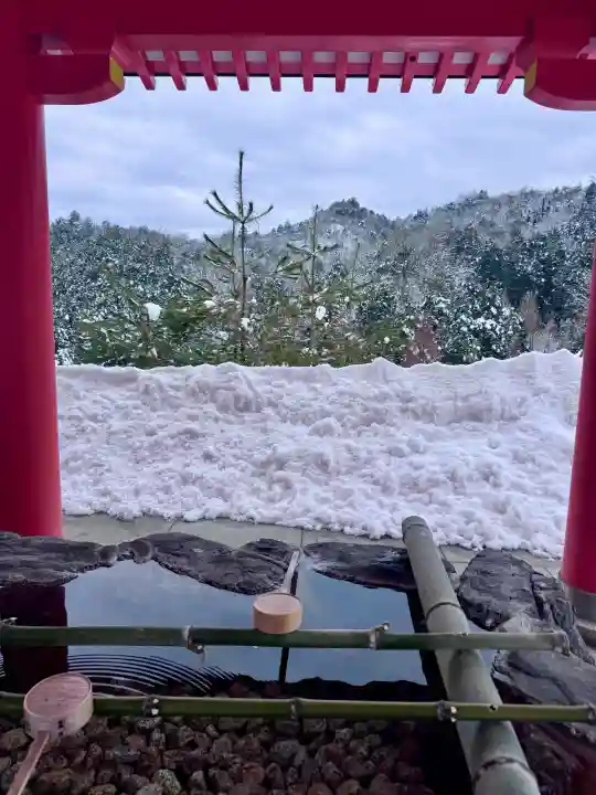 出雲大社 与謝分祠の{uncategorized: "未分類", other: "その他", undefined: "問題あり", building: "その他建物", grave: "お墓", sacred_gate: "鳥居", guardian: "狛犬", statue: "像", buddha: "仏像", history: "歴史", nature: "自然", garden: "庭園", animal: "動物", pagoda: "塔", temizu: "手水舎", mountain_gate: "山門・神門", sanctuary: "本殿・本堂", subordinate: "末社・摂社", art: "芸術", scenery: "景色", jizo: "地蔵", ema: "絵馬", goshuin: "御朱印", omikuji: "おみくじ", items: "授与品その他", amulet: "お守り", goshuincho: "御朱印帳", eats: "食事", festival: "お祭り", votive_dance: "神楽", shichigosan: "七五三参", wedding: "結婚式", experience: "体験その他", initially: "初詣", around: "周辺", anti_infection: "感染症対策"}