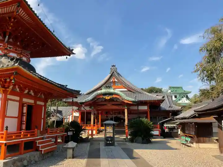 龍泉寺の本殿・本堂