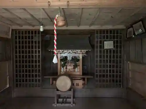 蔵王神社の本殿・本堂