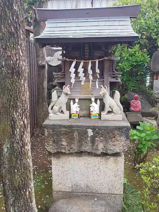 八幡八雲神社の末社・摂社