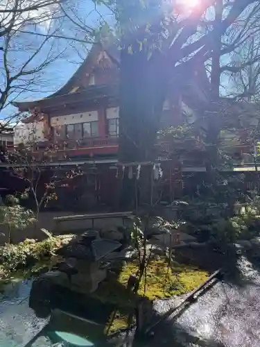 秩父神社の{uncategorized: "未分類", other: "その他", undefined: "問題あり", building: "その他建物", grave: "お墓", sacred_gate: "鳥居", guardian: "狛犬", statue: "像", buddha: "仏像", history: "歴史", nature: "自然", garden: "庭園", animal: "動物", pagoda: "塔", temizu: "手水舎", mountain_gate: "山門・神門", sanctuary: "本殿・本堂", subordinate: "末社・摂社", art: "芸術", scenery: "景色", jizo: "地蔵", ema: "絵馬", goshuin: "御朱印", omikuji: "おみくじ", items: "授与品その他", amulet: "お守り", goshuincho: "御朱印帳", eats: "食事", festival: "お祭り", votive_dance: "神楽", shichigosan: "七五三参", wedding: "結婚式", experience: "体験その他", initially: "初詣", around: "周辺", anti_infection: "感染症対策"}