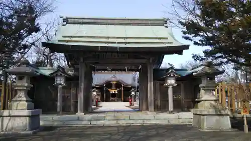 根室金刀比羅神社の山門