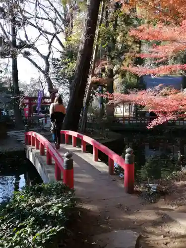 間々田八幡宮の庭園